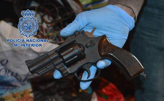 Detenidos dos hermanos vascos por matar a un anciano en Santander hace dos años