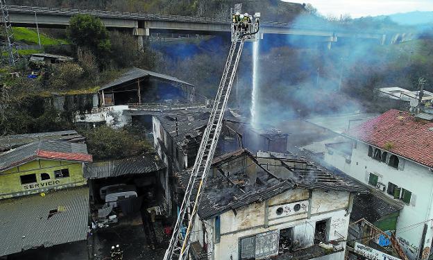 «Nos amenazó con que iba a quemar El Infierno»