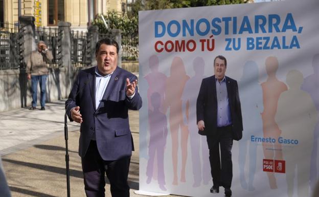 Gasco estrena 'Donostiarra como tú. Zu bezala', su lema para ganar la Alcaldía de San Sebastián