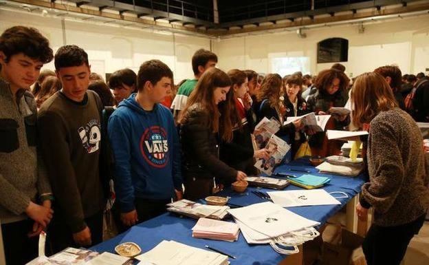 El Salón de Educación Gela expone en Tabakalera una amplia oferta de estudios