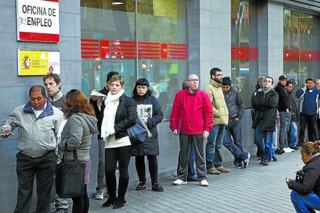 Los cambios en el subsidio por desempleo afectarían a unos 38.000 parados vascos