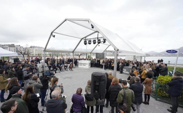 Urkullu apela a todos a decir «al unísono» que matar «fue injusto»