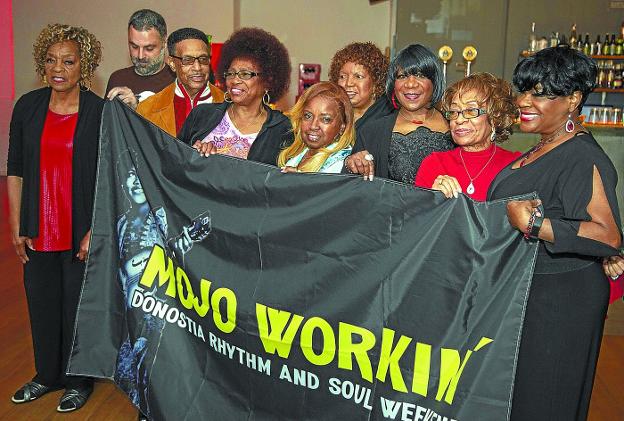 «Si logramos arrancaros una sonrisa, habremos cumplido la misión»