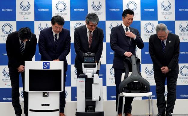 Tokio 2020 presenta dos robots «asistentes» para los Juegos Olímpicos