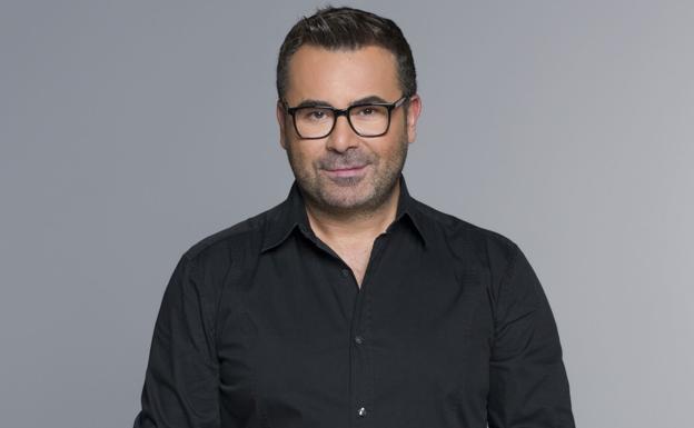 Jorge Javier Vázquez sigue hospitalizado