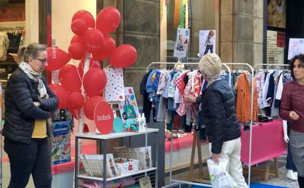 El #Donostiamarket cuadruplica la participación de comercios durante el puente de San José