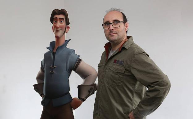 Ángel Alonso : «En el extranjero se piensan que Elcano es un personaje de ficción»