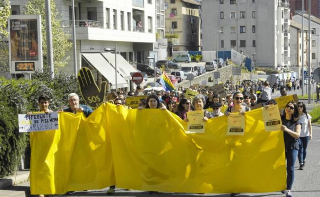 Lemas diversos contra «la corriente xenófoba que se asienta en el país»