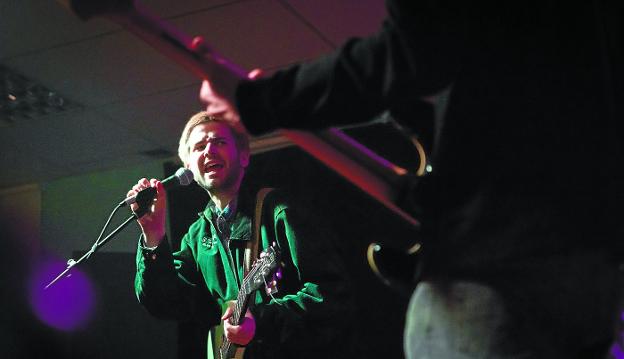 Sin las «distancias» de los grandes festivales