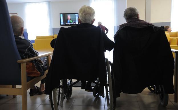 La Diputación aprueba 19 nuevas plazas de centros residenciales para mayores en seis municipios