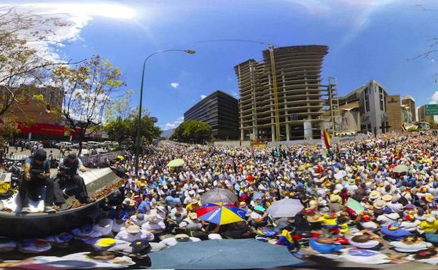 Calles llenas de venezolanos hartos