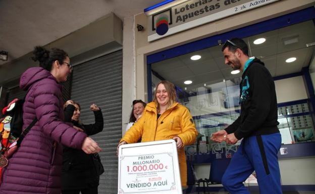 «El 'cupón del pueblo' le ha tocado a gente que le hacía mucha falta»