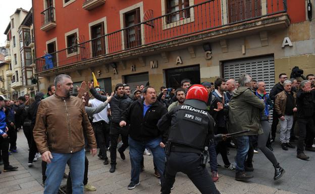 Covite denuncia que entre los atacantes de Errenteria estaba uno de los que «quemaron vivo» al ertzaina Jon Ruiz en 1995