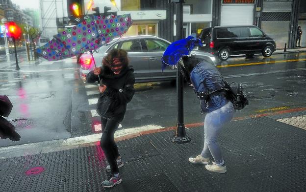 Desplome de temperaturas y trombas de lluvia