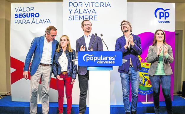 Alonso denuncia que el PNV prefiere al PSOE para volver al plan Ibarretxe