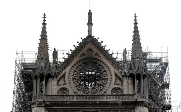 Un gran 'paraguas' protegerá la catedral de Notre Dame