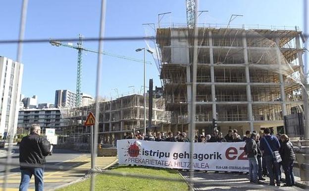 Crecen un 2,9% los accidentes laborales en Euskadi, con 9.654 bajas hasta marzo