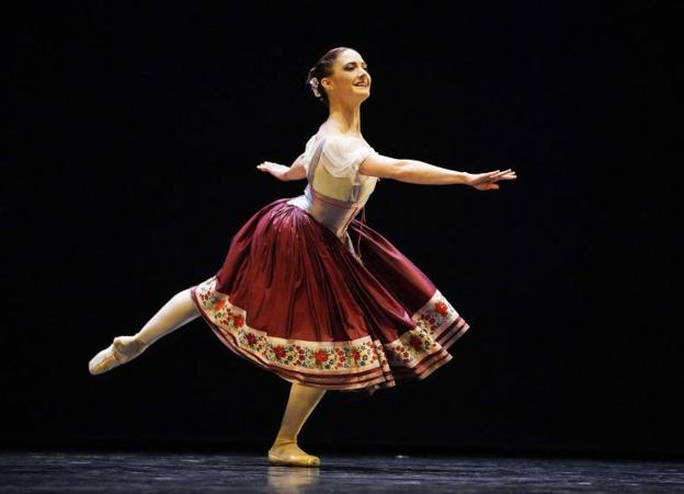 Las estrellas guipuzcoanas ponen la guinda al Mes de la Danza