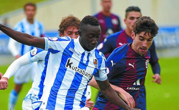 La reacción llega tarde y el Sanse sigue en caída libre