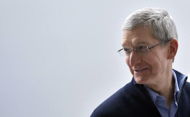 Por qué Tim Cook desactiva esta función de su iPhone (y te anima a que también lo hagas)
