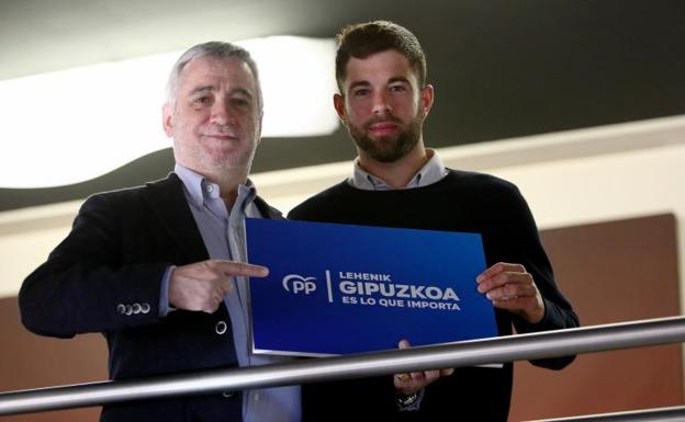 El candidato guipuzcoano del PP a Juntas arremete contra Casado y pide recuperar el «espacio moderado» del centro