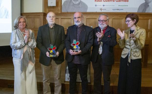 Aramburu y Guerra Garrido reciben el premio Covite por «su apuesta intelectual por la verdad»