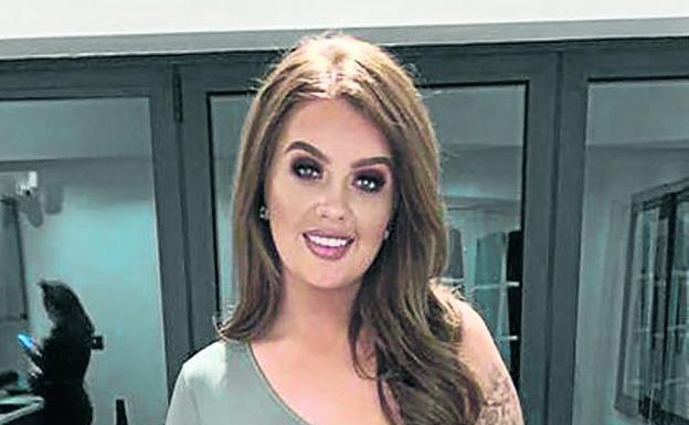 Joven millonaria compra novio