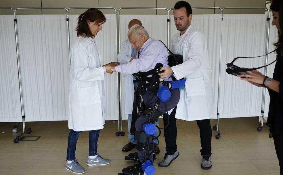 Aurelio vuelve a andar a los 90 años