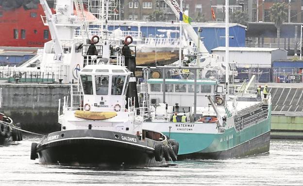 Atribuyen a un error humano el accidente del carguero en Orrua