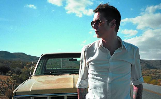 The Legendary Tigerman regresa en formato de trío electrificado