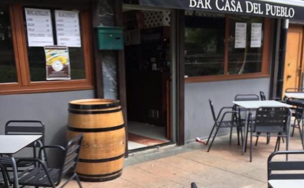 Ataque frustrado con una botella incendiaria contra la casa del pueblo de Lasarte-Oria