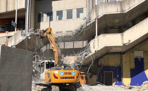 'Agur' a los accesos a la tribuna Principal