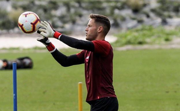 Remiro se despide del Athletic a la espera de oficializar su llegada a la Real Sociedad