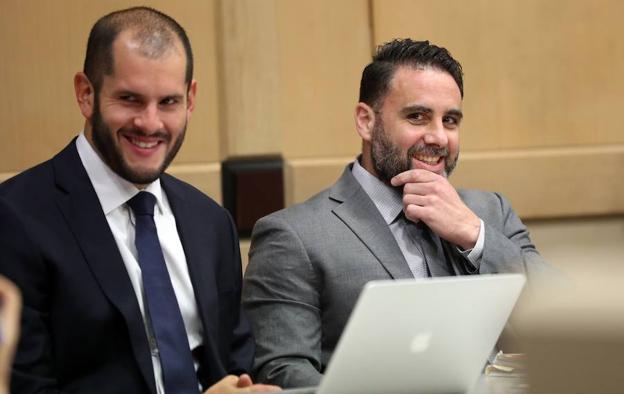 La defensa tiene un mes para anunciar el primer recurso, en el que alegará falta de imparcialidad del juez