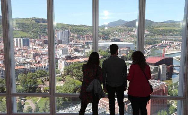 La Torre Iberdrola de Bilbao abrirá sus puertas a visitantes los fines de semana y festivos por 9 euros
