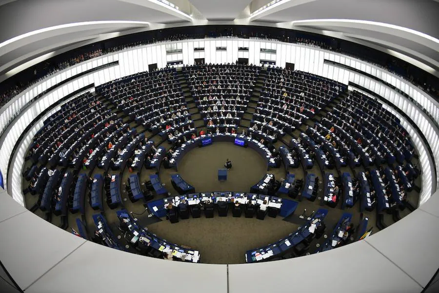 Tajani suspende la acreditación provisional a todos los eurodiputados españoles