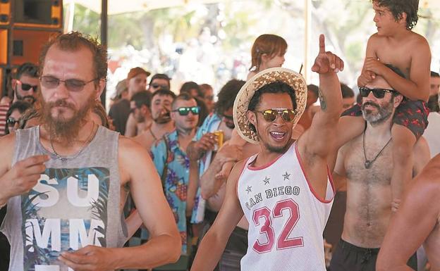 Calor y buenas vibraciones en Ondarreta tropical