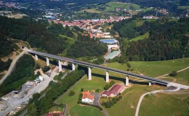 El TAV en Gipuzkoa completa otros dos tramos en Zizurkil