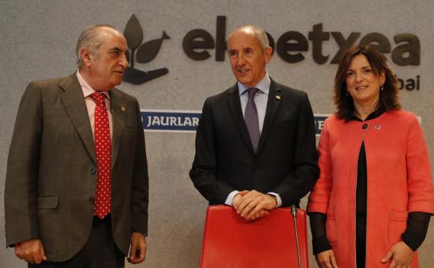 Arriola avisa en Irun de que PNV y PSE deben respetar la lista más votada