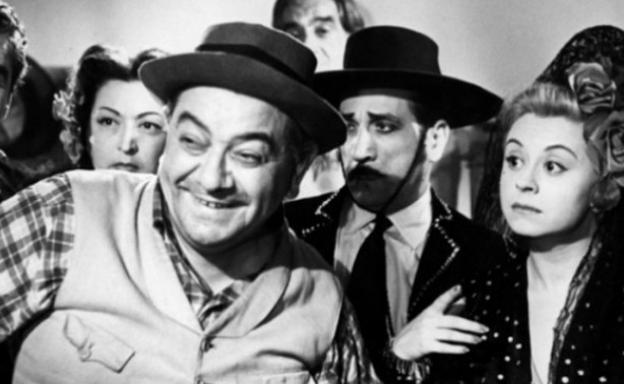 'Luces de variedades', la película sin guion con la que debutó Fellini