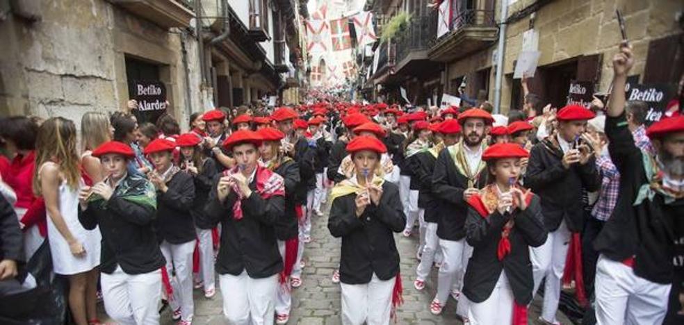 Alarde de Hondarribia: La Compañía Jaizkibel pone «dos condiciones» para dialogar con Alarde Fundazioa