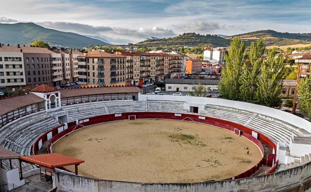 El nuevo alcalde de Estella cerrará el 'pipican' de la plaza de toros