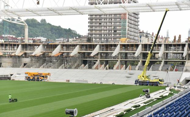 Así luce el esqueleto de la grada Norte