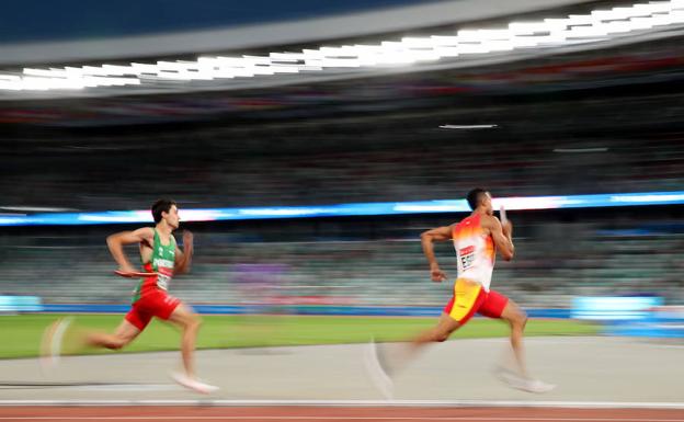 Una farsa continental