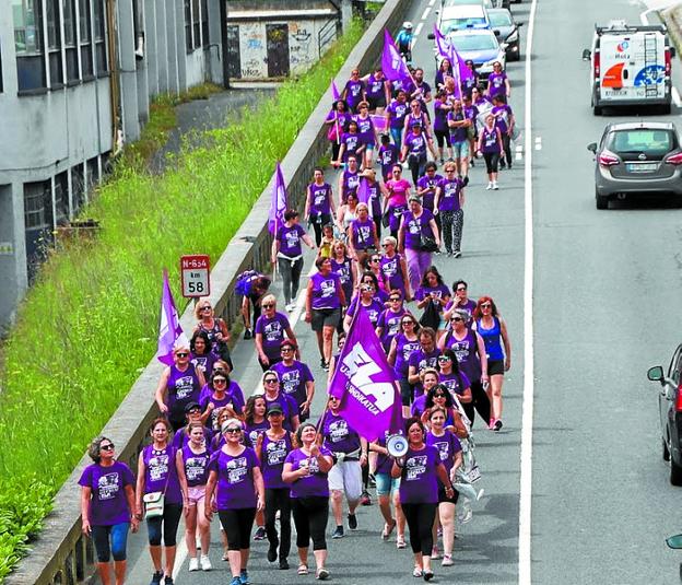 MARCHA DE LAS TRABAJADORAS DE LAS RESIDENCIAS
