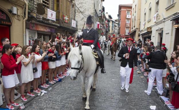 «No tenemos otro objetivo que darle al pueblo el Alarde que quiere y tanto ama»