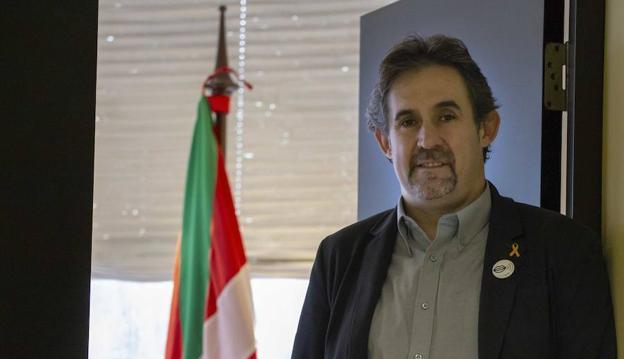 EA reabre el debate sobre su visibilidad real en EH Bildu