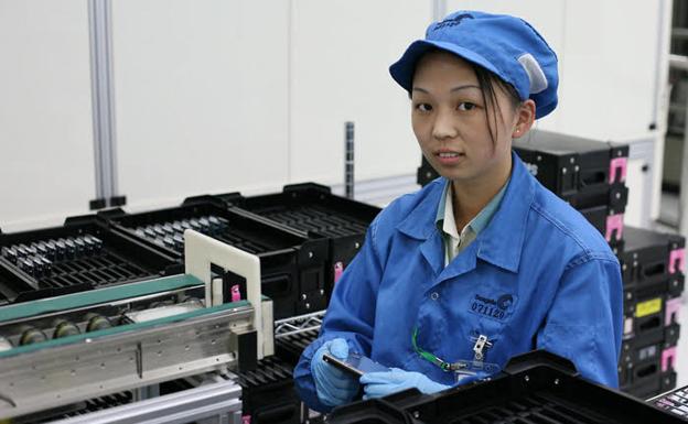 El trabajador más pobre tendría que trabajar 300 años para ganar lo que el más rico en uno