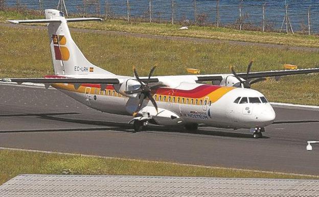 El aeropuerto de Hondarribia recuperará dos conexiones con Madrid, aseguran desde Ortzibia