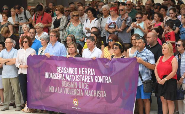 El agresor de Beasain esperó en el descansillo de casa a que la víctima saliera a trabajar